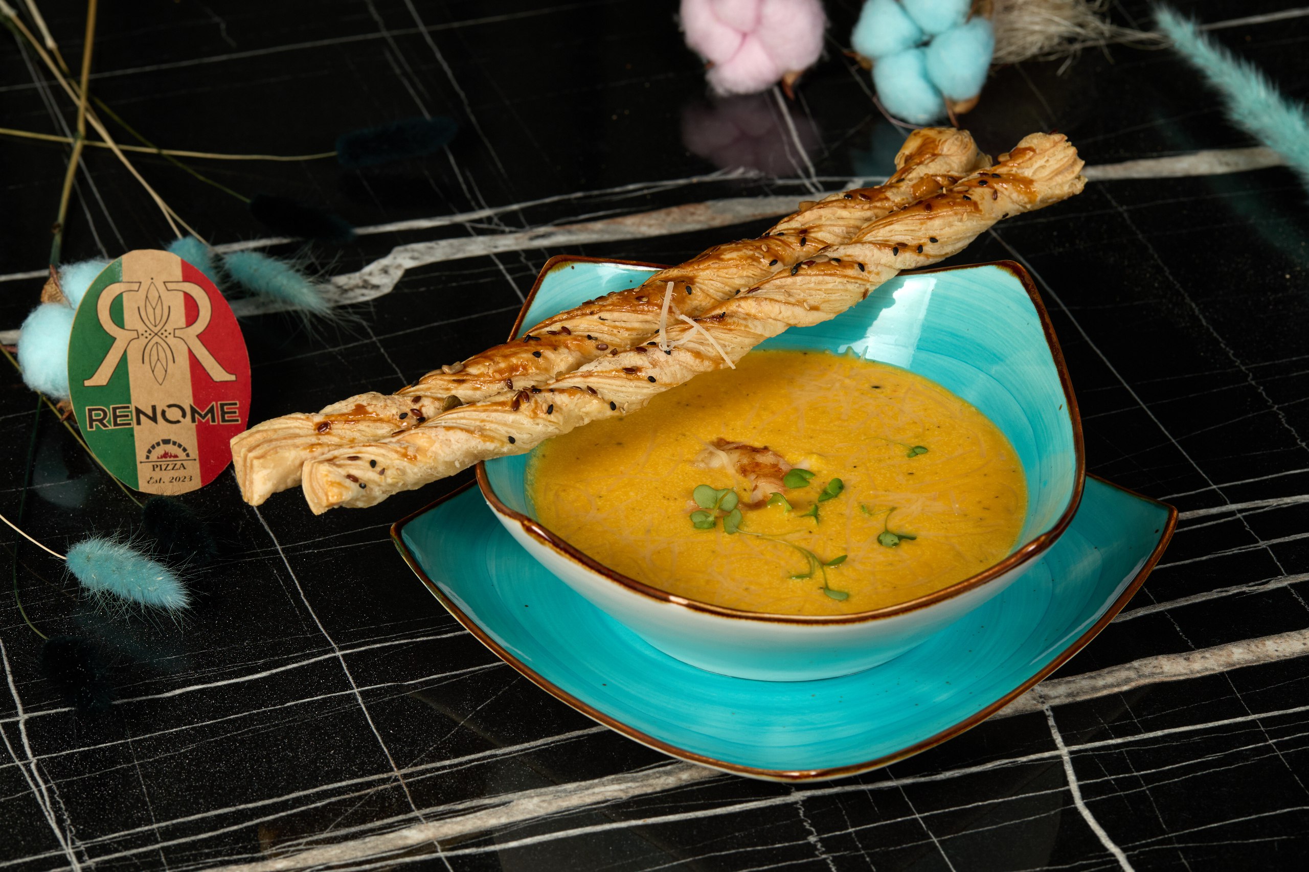 Supă cremă de dovleac cu creveți